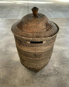 The Colonial Laundry Basket - Natural Brown - XL small 8