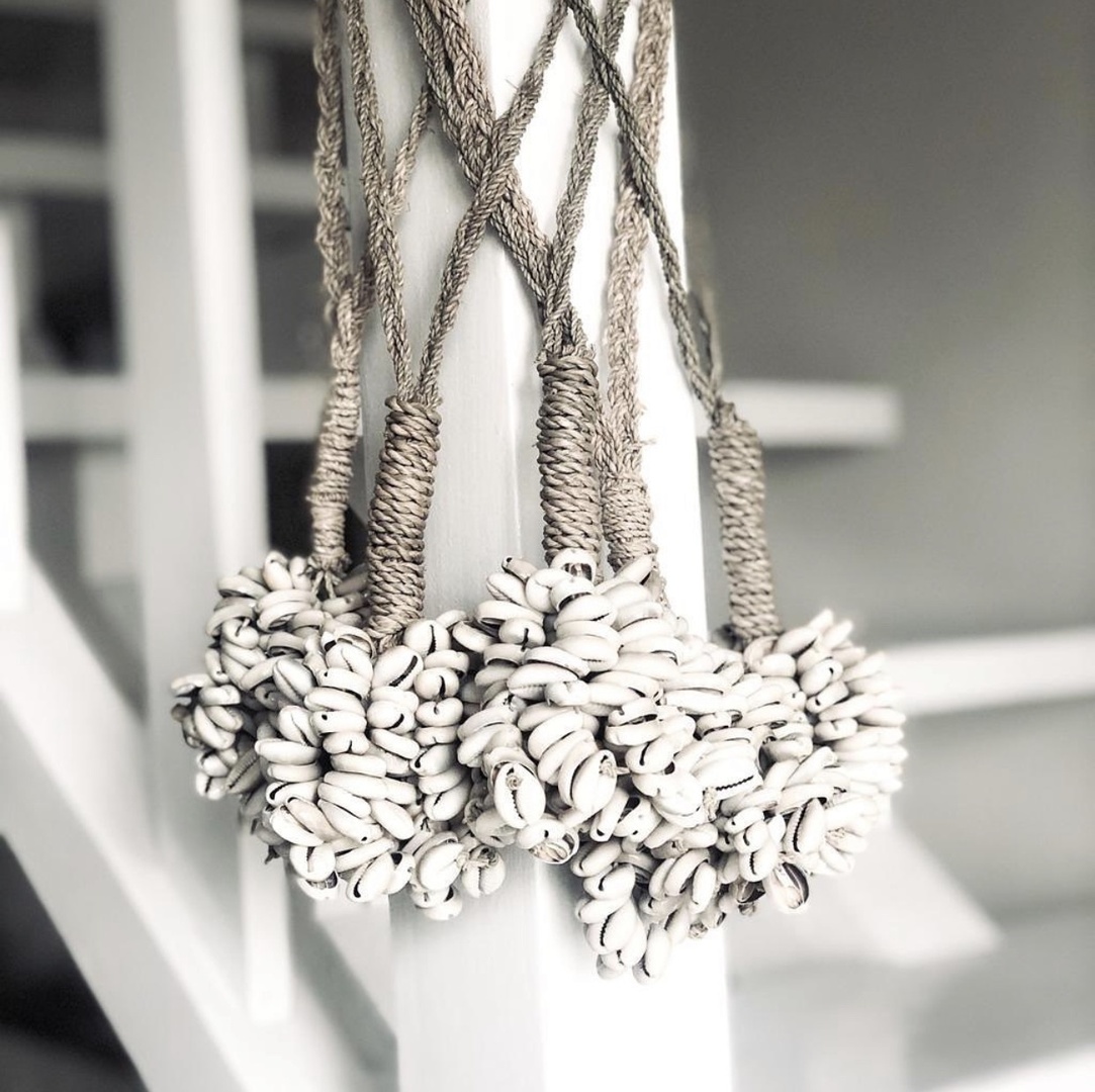Show The Door Shell Cowrie Tassel - Natural The Door Shell Cowrie Tassel - Natural