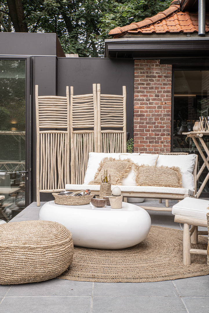 Show The Raffia Flores Pouffe - Natural The Raffia Flores Pouffe - Natural