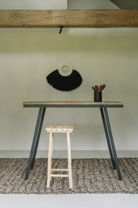 The Kedut Bar Stool - Natural small 9