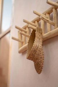 The Island Cloth Hanger - Natural small 7