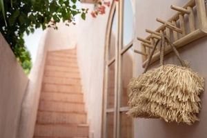 The Island Cloth Hanger - Natural small 9