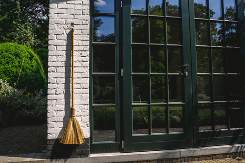 Check The Big Broom - Natural