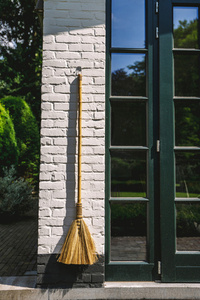 The Big Broom - Natural small 4