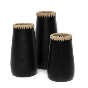 The Sneaky Vase - Black Natural - L small 3