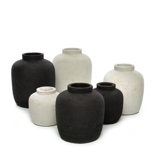 The Peaky Vase - Black - M 3 The Peaky Vase - Black - M small 3