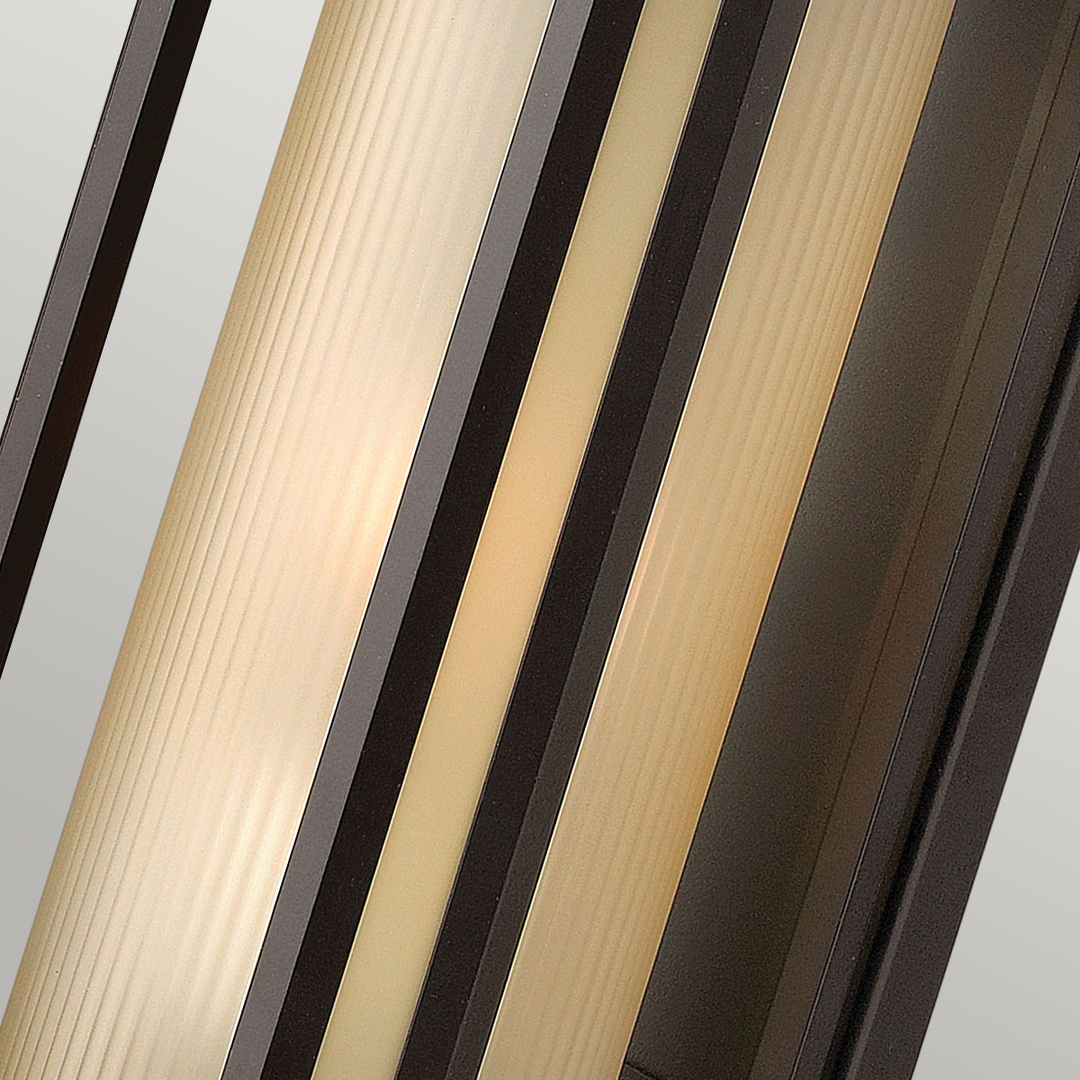 Display Castelle medium wall lantern Castelle wall lantern - 1 light source - Quintiesse bronze Castelle medium wall lantern Castelle wall lantern - 1 light source - Quintiesse bronze