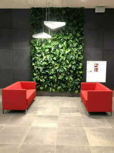 Coconut Island vertical garden small 4