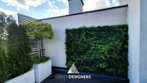 Wildgrass FR UV vertical garden small 11