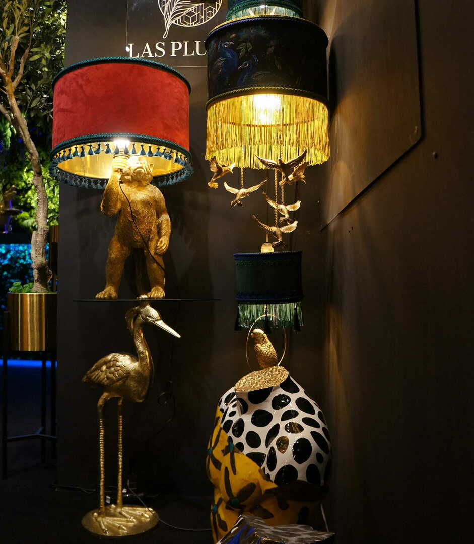 Display Samuel Las Plumas Samuel Las Plumas