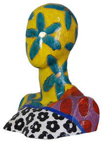 CLAUDIA Las Plumas small 1