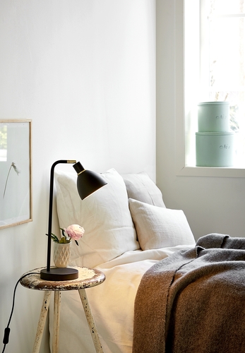 Check Nordlux Ray black table lamp E14, 25 W