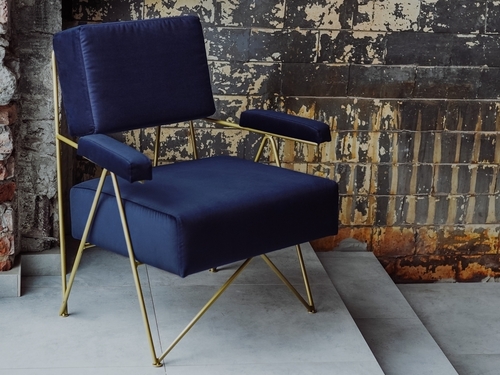 Check CustomForm FILO armchair – FRUITY RV81 Aronia, gold frame