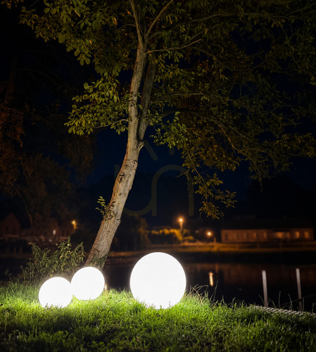 Check Garden Ball Light Lunares LUNA BALL 40 cm White Acrylic LED E27 LB40B