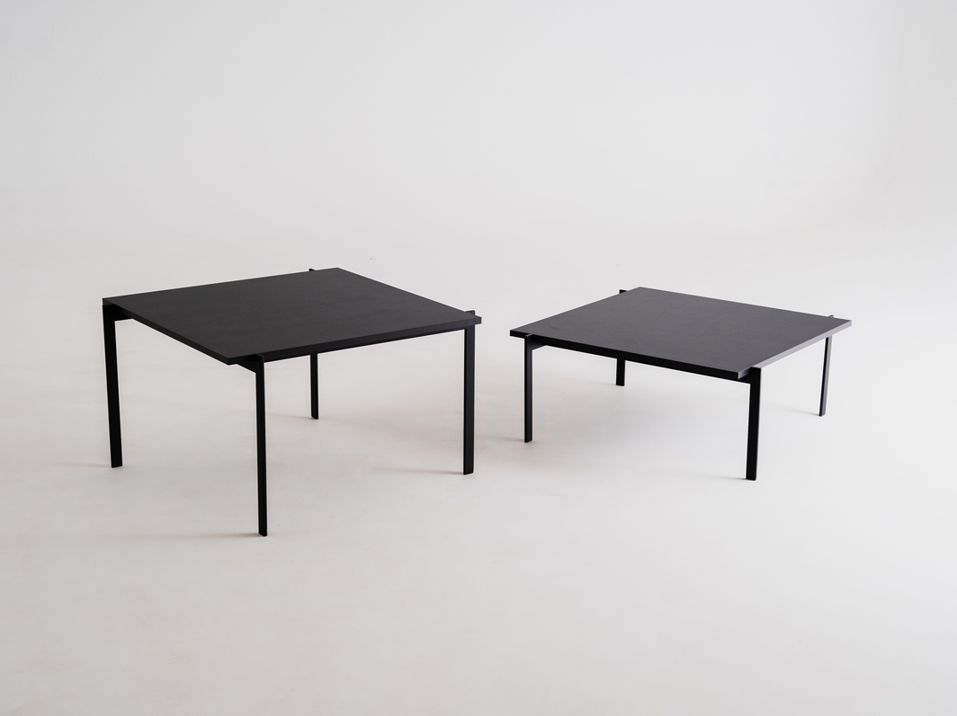 Display BORGE 80 coffee table - black BORGE 80 coffee table - black