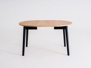 CustomForm ANTON ROUND 95 extendable dining table solid oak black 95–175 cm small 3
