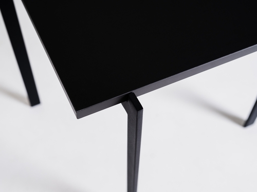 Check CustomForm BORGE 100 LOW black coffee table 100 × 100 cm