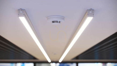 Check LED profile LUMINES type Talia white lacquered 2 m