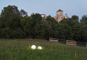 Glossy White Garden Ball - LUNA BALL 50 cm, includes mounting kit, 3-meter cable, and spike - UV 17 Glossy White Garden Ball - LUNA BALL 50 cm, includes mounting kit, 3-meter cable, and spike - UV small 17