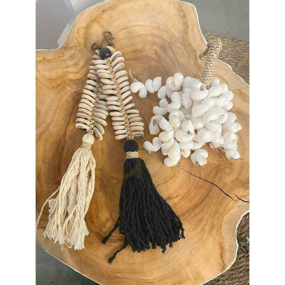 View Macrame Fishbone Keychain BAZAR BIZAR Cream Cotton Shell 25 cm Macrame Fishbone Keychain BAZAR BIZAR Cream Cotton Shell 25 cm