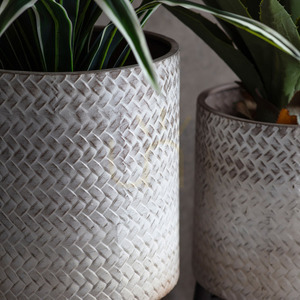 Metal Planter Gallery Direct Distressed Whitewash 61cm 5056315932319 2 Metal Planter Gallery Direct Distressed Whitewash 61cm 5056315932319 small 2