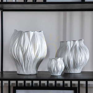 Vase Gallery Direct Flora Medium White Clay 210x190x210mm 5059413677472 1 Vase Gallery Direct Flora Medium White Clay 210x190x210mm 5059413677472 small 1