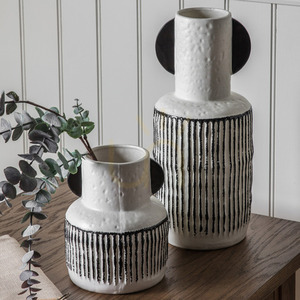 Vase Gallery Direct Seki Small Ribbed Stoneware Brown Cream 5059413394003 4 Vase Gallery Direct Seki Small Ribbed Stoneware Brown Cream 5059413394003 small 4