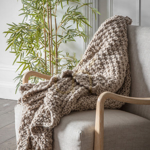 Throw Gallery Direct Moss Chunky Knitted Oatmeal 130x170cm 1 Throw Gallery Direct Moss Chunky Knitted Oatmeal 130x170cm small 1