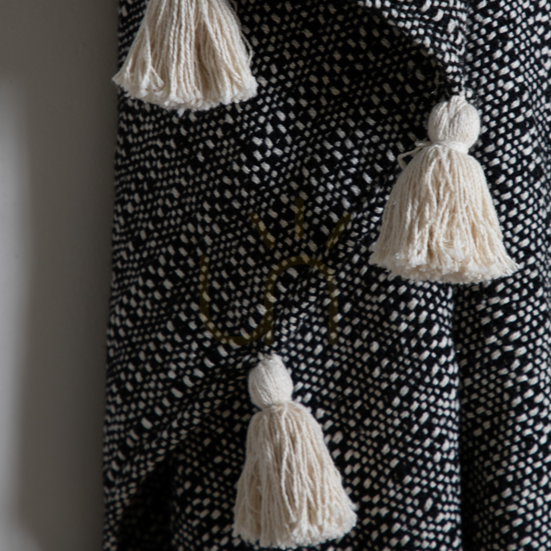 Preview Woven Throw Gallery Direct Black Cream Cotton Polyester 130x170 cm Woven Throw Gallery Direct Black Cream Cotton Polyester 130x170 cm