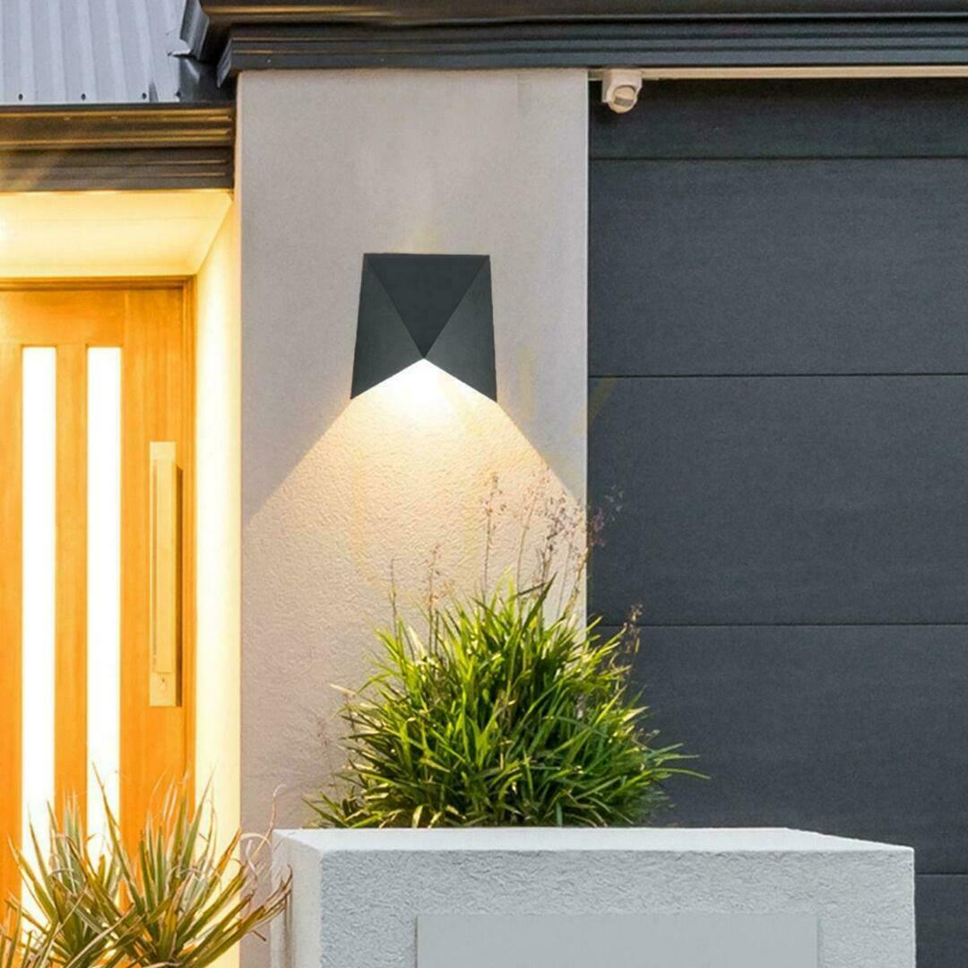 Preview Wall lamp V-TAC 5W LED Black IP65 VT-825-N 4000K 645lm. Wall lamp V-TAC 5W LED Black IP65 VT-825-N 4000K 645lm.