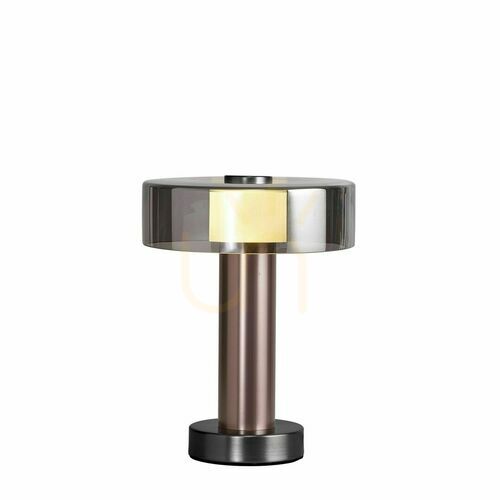 Check Mantra GIN table lamp 8428