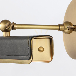 Small LED VALISE Picture - Vintage brass, tuxedo leather QUINTIESSE small 9