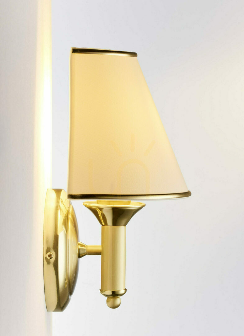Display Wall lamp CLASSIC Brass 1xE27/15W Wall lamp CLASSIC Brass 1xE27/15W