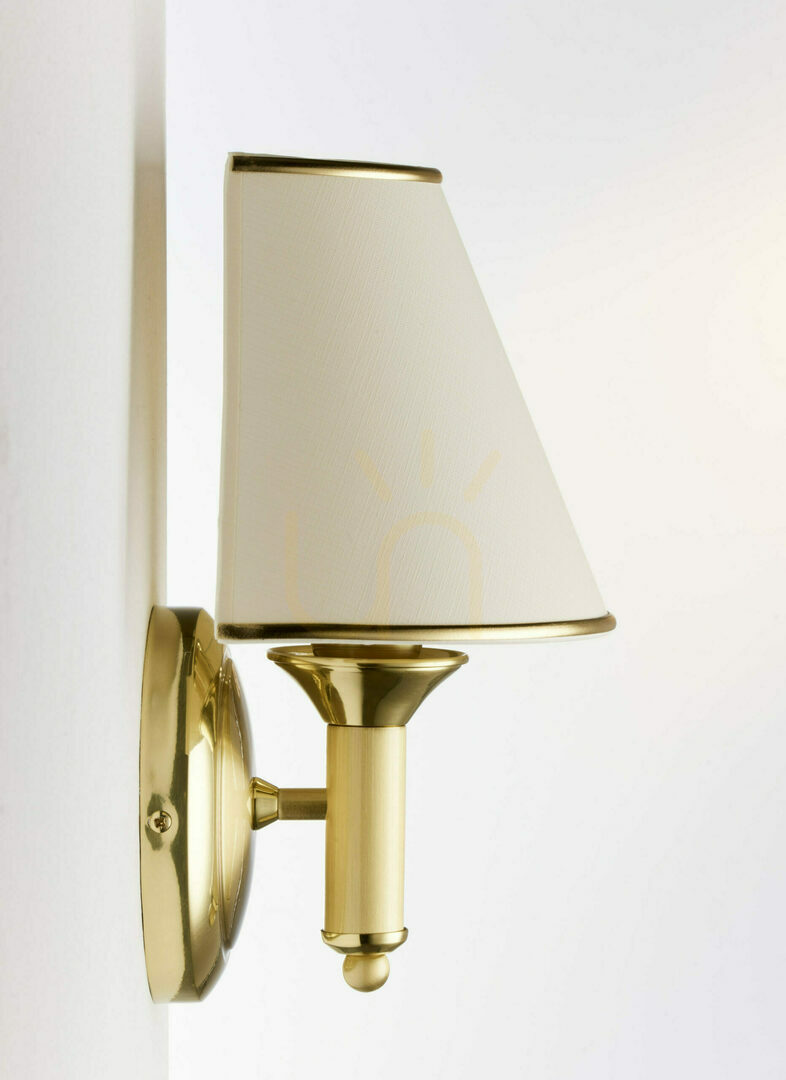 Show Wall lamp CLASSIC Brass 1xE27/15W Wall lamp CLASSIC Brass 1xE27/15W