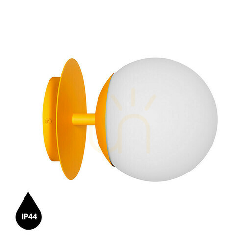 Check PLAAT C melon wall lamp / wall sconce with increased IP44 waterproofing.