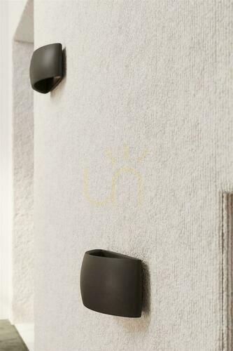 Check Wall lamp ceramic PONTIUS black Sollux
