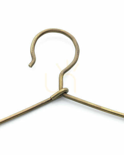 Check Gold Clothes Hanger M 40 cm x 19 cm
