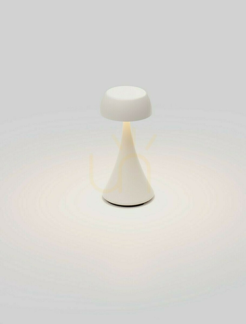 Preview FORTIZA Luces Exclusivas Outdoor Standing Lamp LE75281 FORTIZA Luces Exclusivas Outdoor Standing Lamp LE75281