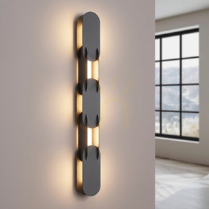 Thoro CHAIN 91 black LED wall light, 3000 K, TH.770 small 2
