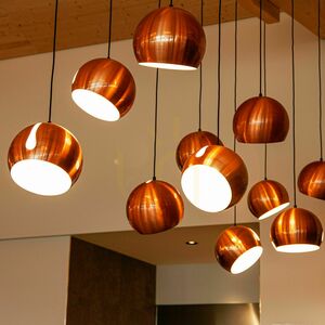 s.luce Ball gold pendant light Ø 20 cm E27 with 5 m black cable small 14