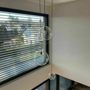 s.luce Orb 3-light pendant, glass globes Ø20/30/40 cm, smoke gradient glass, black suspension small 10