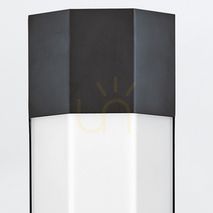 Large LED wall lamp Facet 61 cm - Matte black Quintiesse small 3