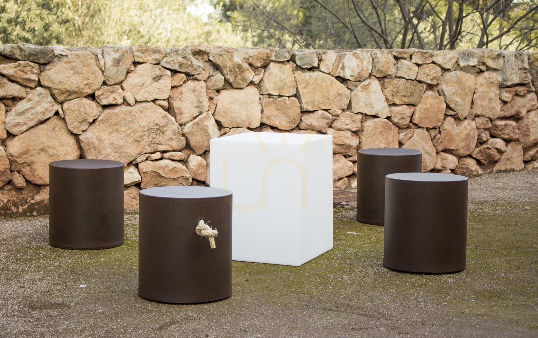 Display CUBY 3190 White Garden Table, 1xE27 CUBY 3190 White Garden Table, 1xE27