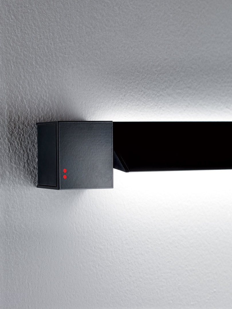 View Wall lamp Fabbian Pivot F39 46W 3000K - White - F39 G03 01 Wall lamp Fabbian Pivot F39 46W 3000K - White - F39 G03 01