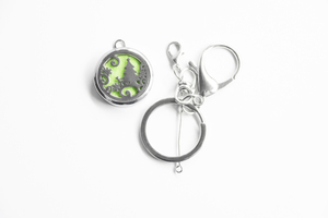 Pendant with an oil diffuser - Christmas tree motif small 0