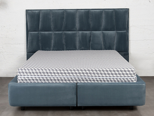 MOON bed small 3