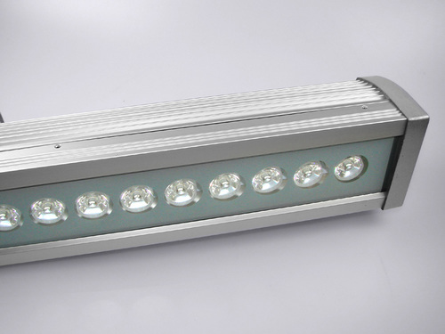 Check LED Aland 3000K 18W IP44 outdoor linear luminaire